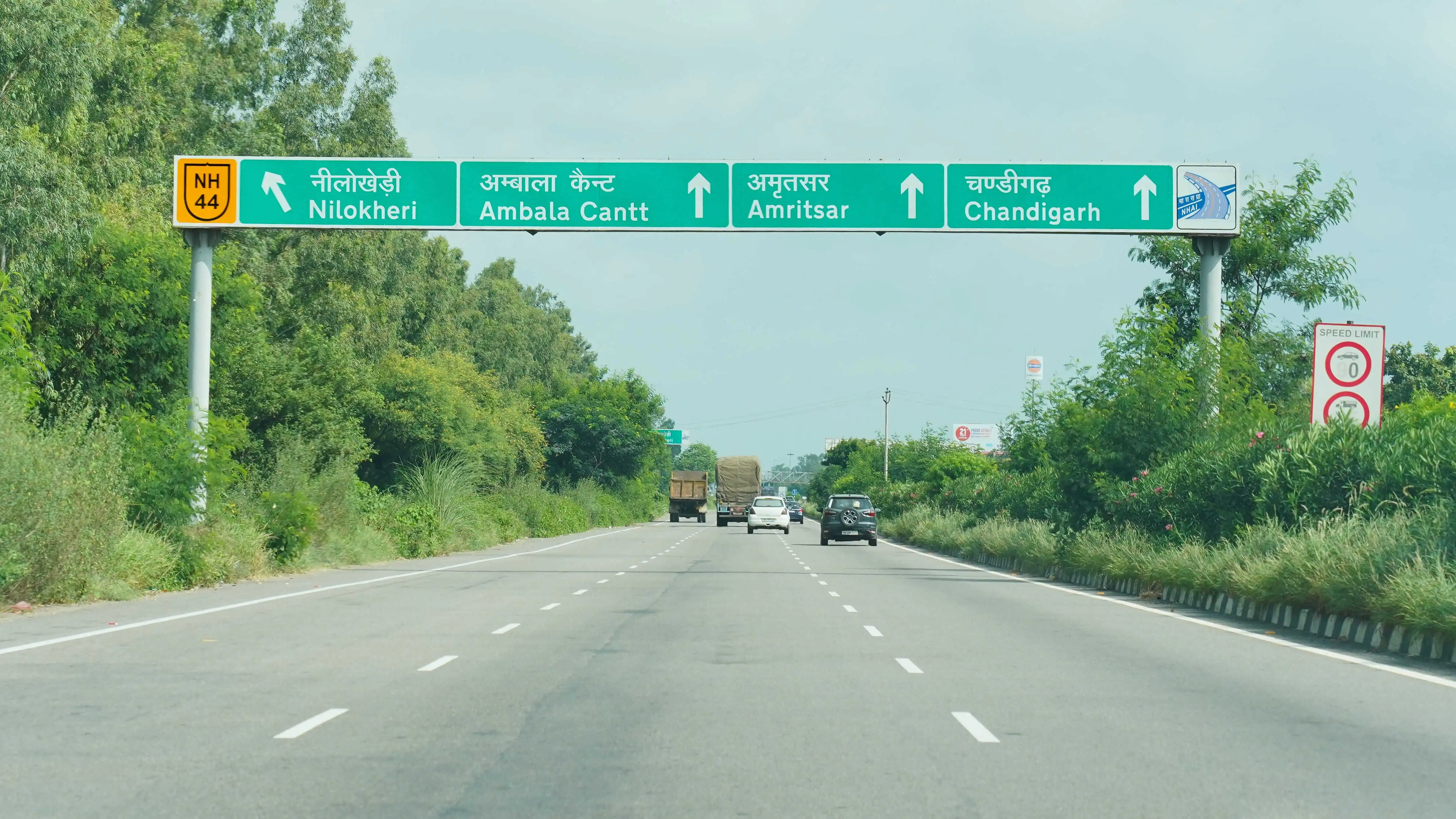 Chandigarh to Delhi distance by Road