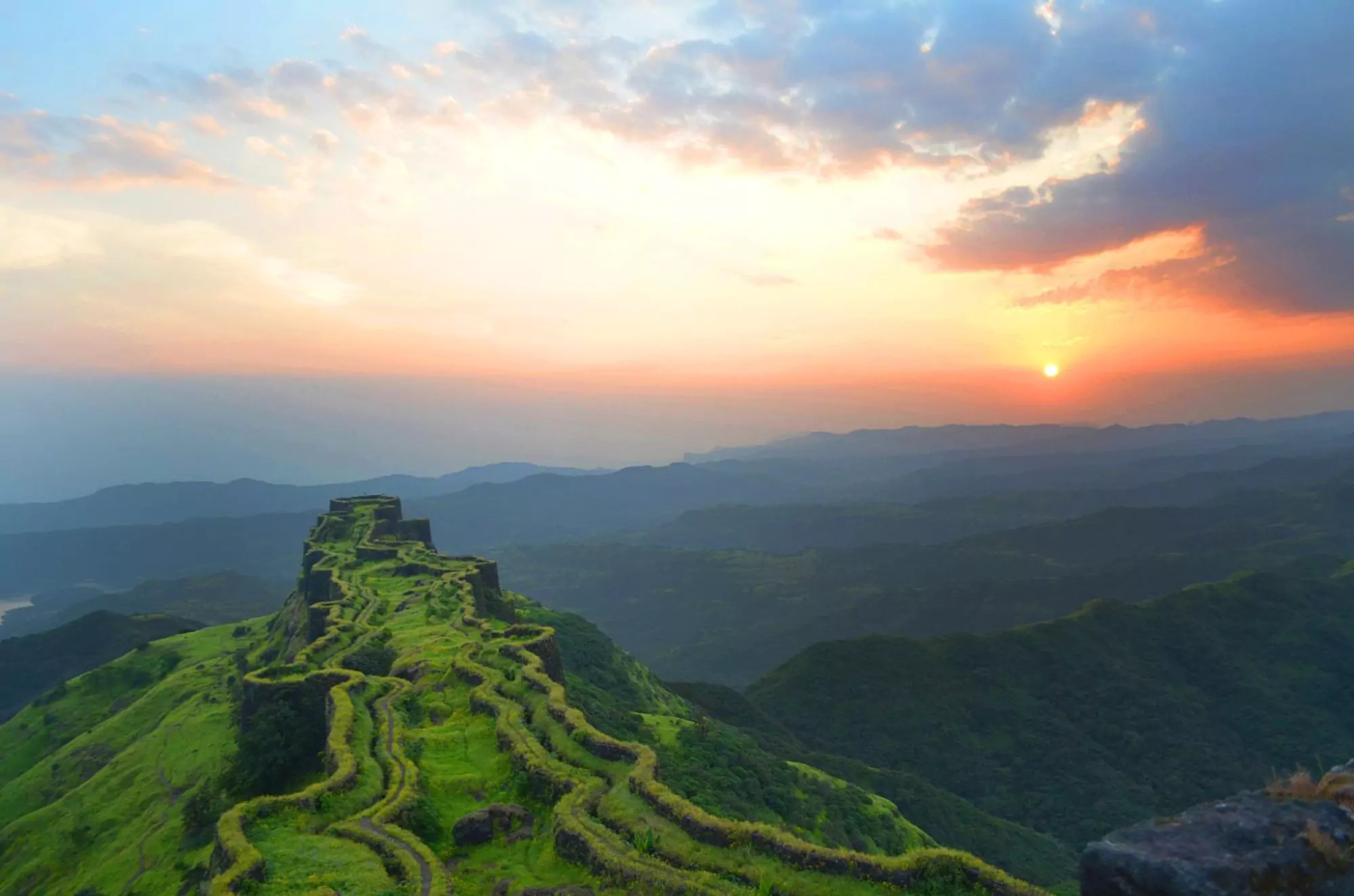 this rajgad fort located maharashtra place