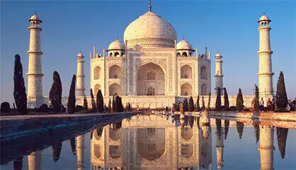 Rent a Car from Noida Online and Visit Agra