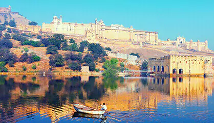 Rent a Cab from Noida and Visit Jaipur